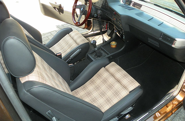 BMW E21