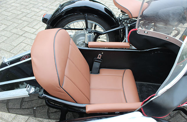BMW R25 Side Car