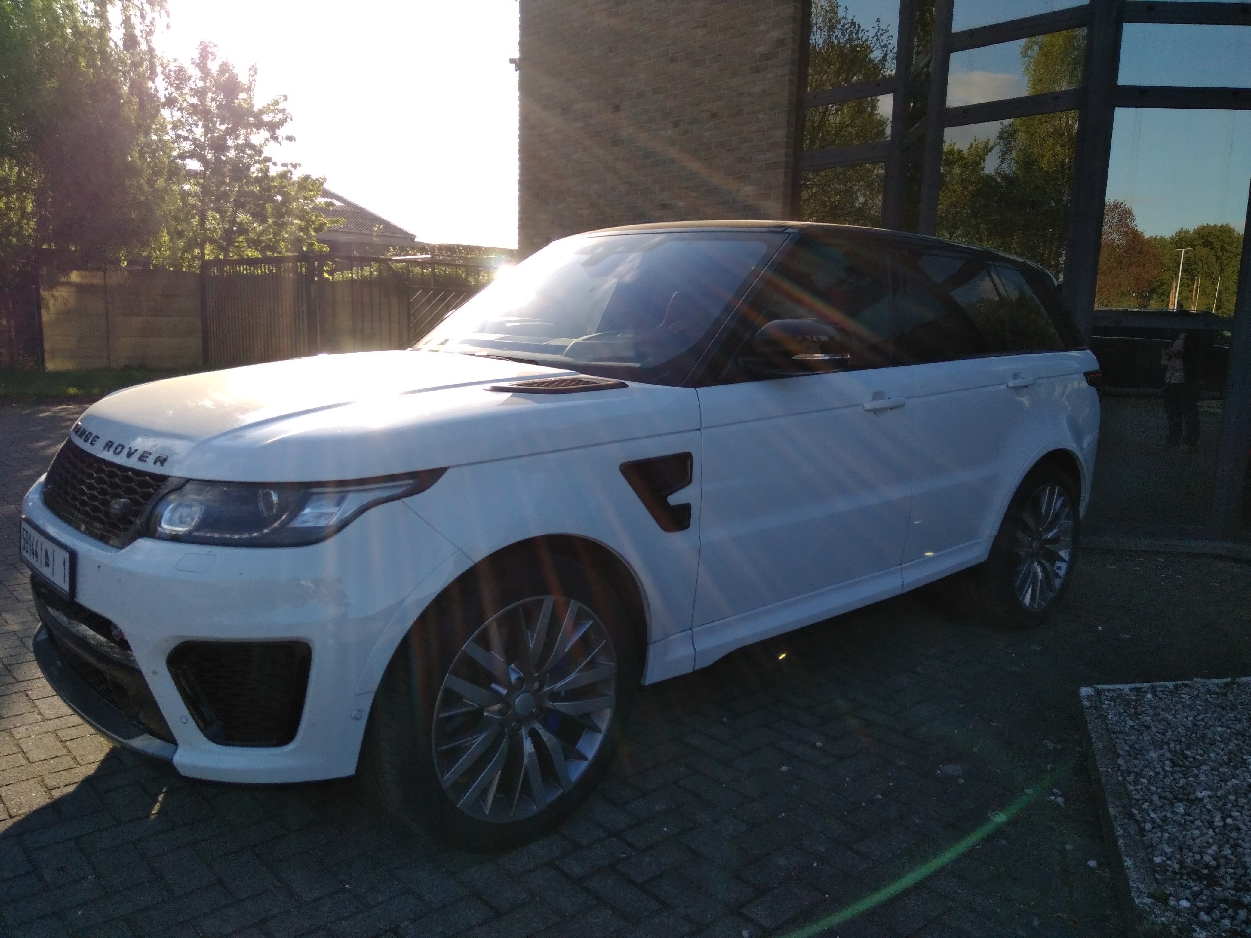 Land Rover Range Rover Sport SVR