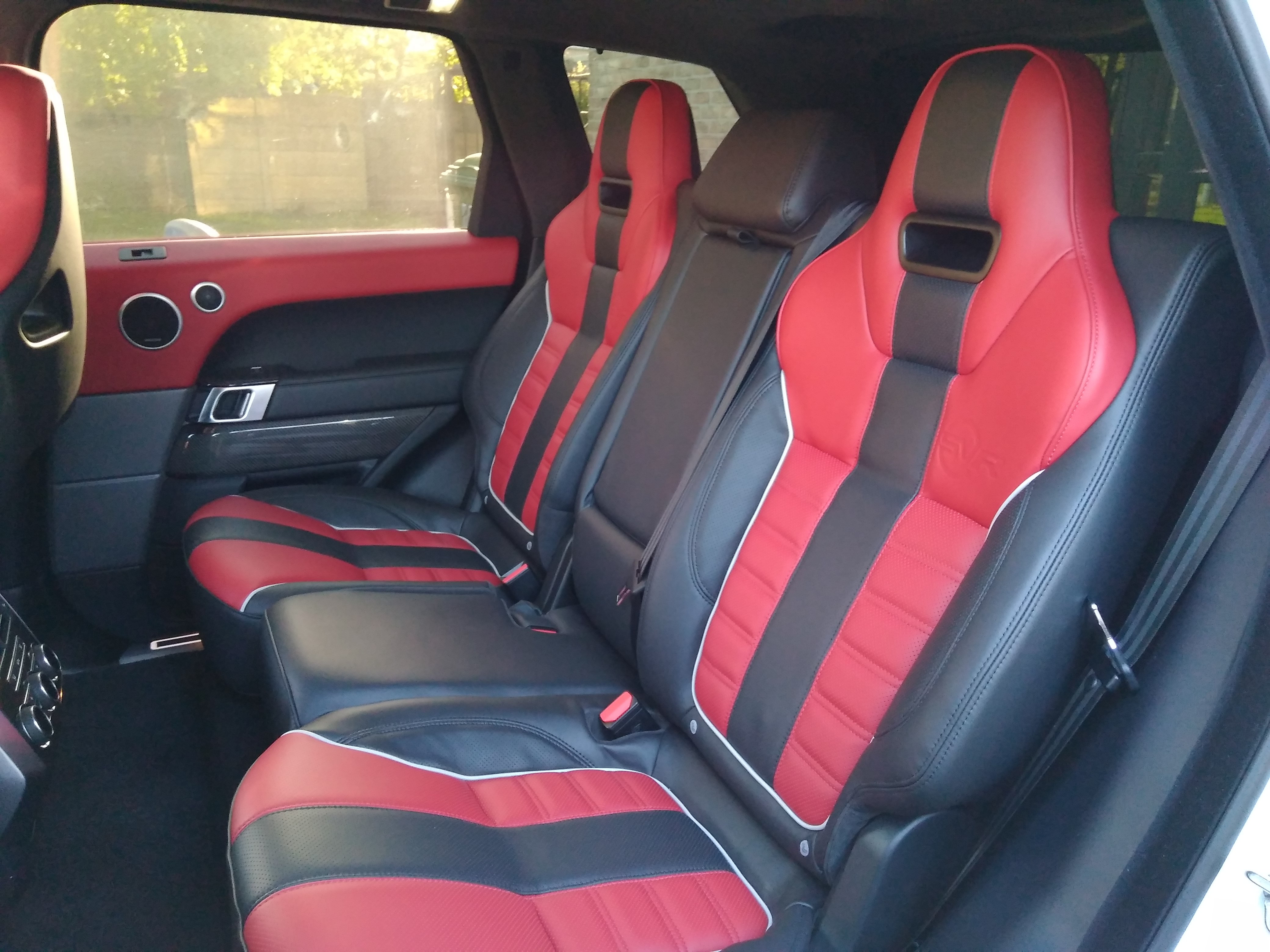 Land Rover Range Rover Sport SVR