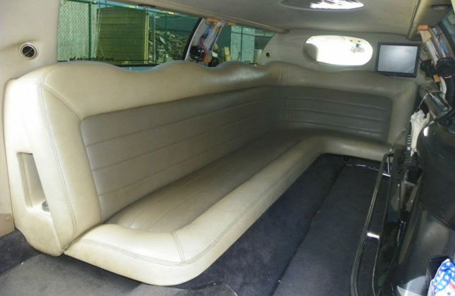 Lincoln Town Car Limousine