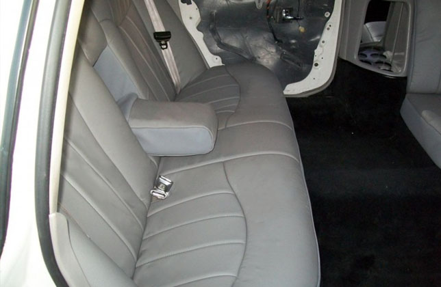 Lincoln Town Car Limousine