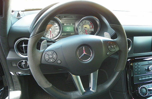 Mercedes SLS AMG