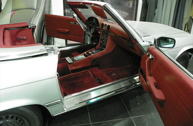 Mercedes SL W107
