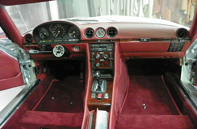 Mercedes SL W107