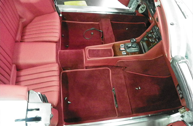 Mercedes SL W107