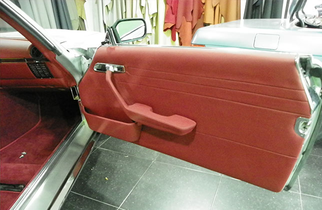 Mercedes SL W107