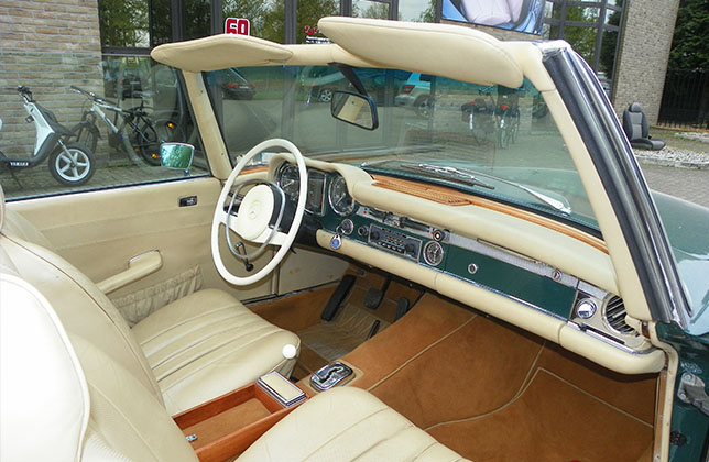 Mercedes SL W113