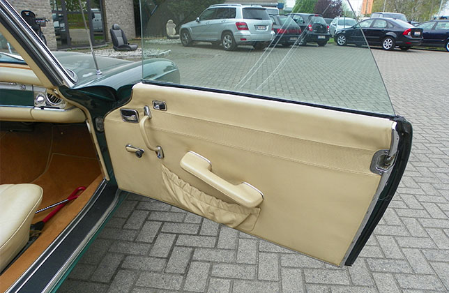 Mercedes SL W113