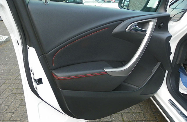 Opel Astra J